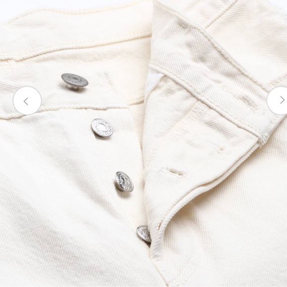 Levi’s Love Trip 501 90s Mid-Rise Button Fly Jean Stonewashed White Size 26/30 - Picture 8 of 13